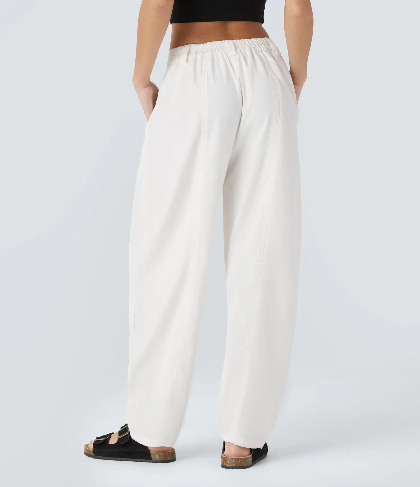 Pantalón oficina pierna barril bolsillo lateral plisado tiro medio