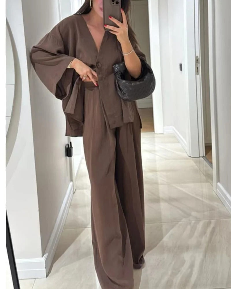 Céline | Conjunto con escote en V