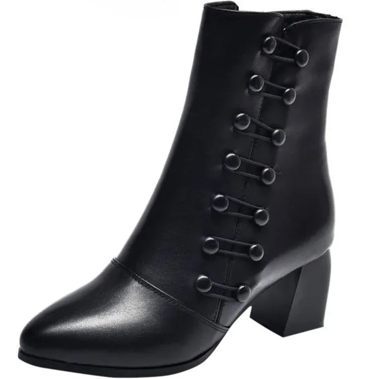 Botines De Piel Con Botones Laterales