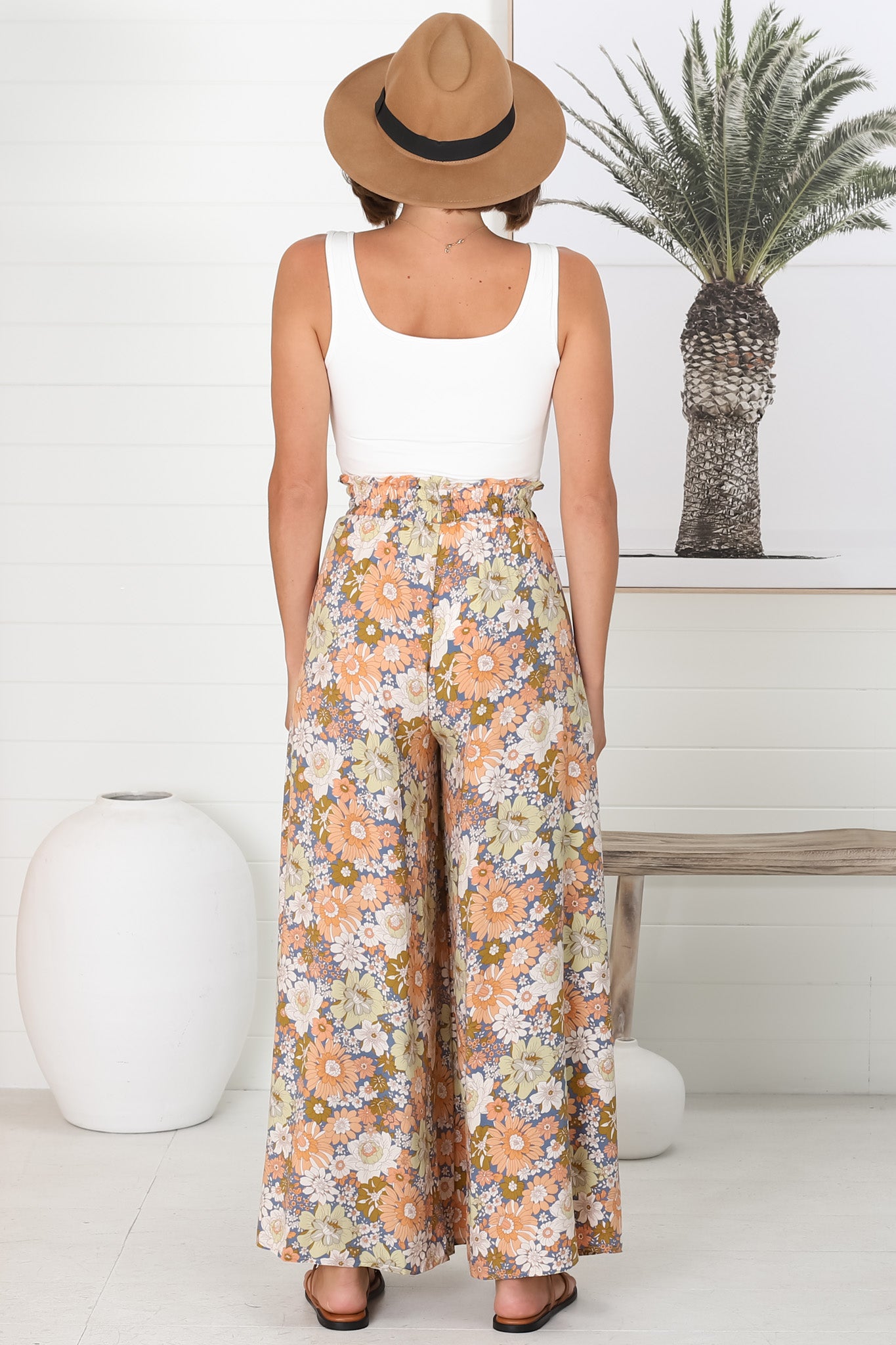 Pantalones Avianna - Pantalones anchos de cintura alta con estampado floral y diseño paper bag