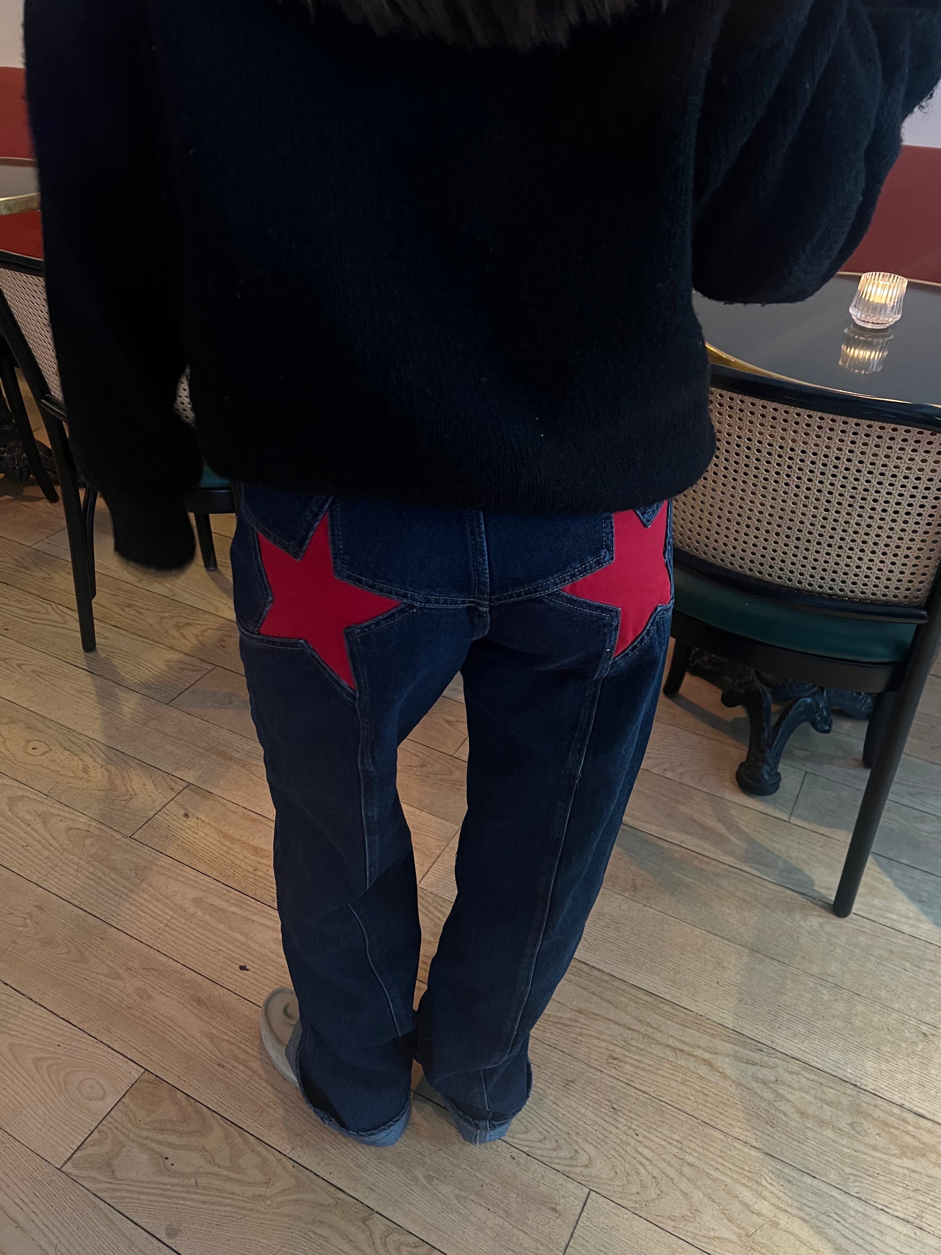 Vaqueros Con Estrellas Rojas - Denim Oscuro