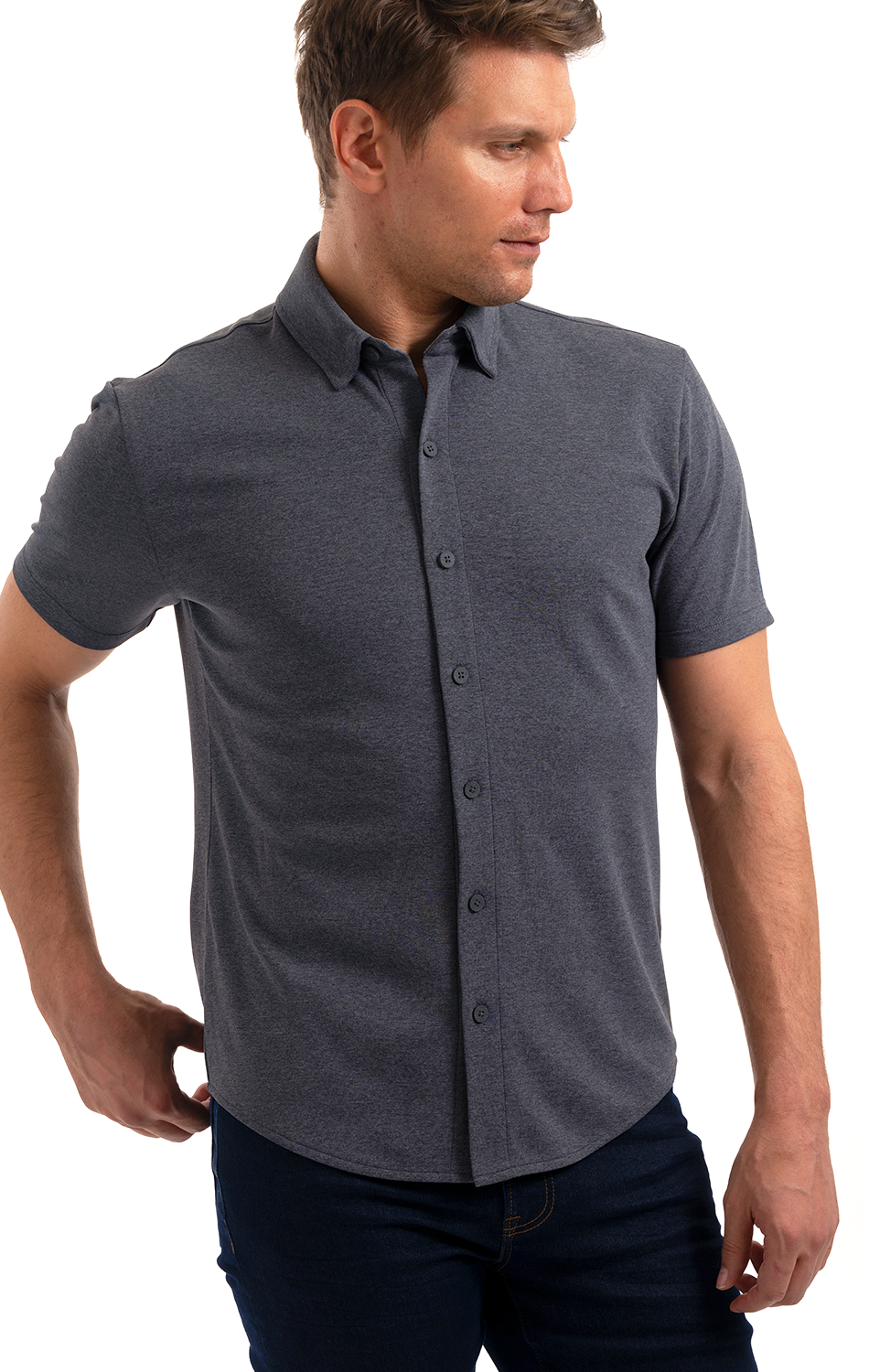 Polo de manga corta con botones de alto rendimiento